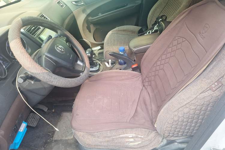 Used FORTHING Joyear X3 2017 1.6L CVT Comfort Model Left Front Seat