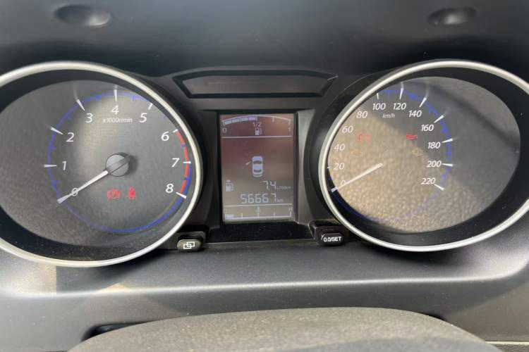 Used FORTHING Joyear X3 2017 1.5L Manual Comfort Model Odometer Close Up