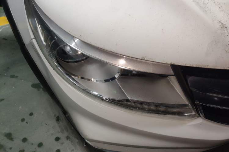 Used FORTHING Joyear X3 2017 1.5L Manual Comfort Model Right Front Headlight