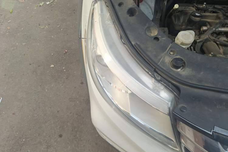 Used FORTHING Joyear X3 2017 1.6L CVT Comfort Model Right Front Headlight
