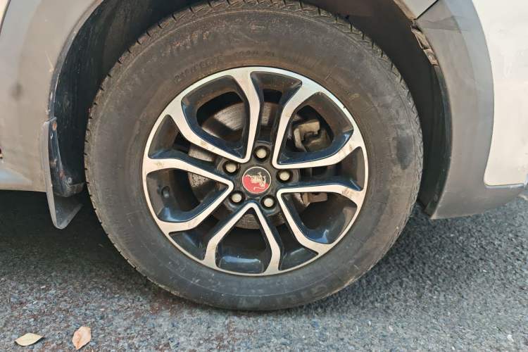 Used FORTHING Joyear X3 2017 1.5L Manual Comfort Model Right Front Wheel Hub