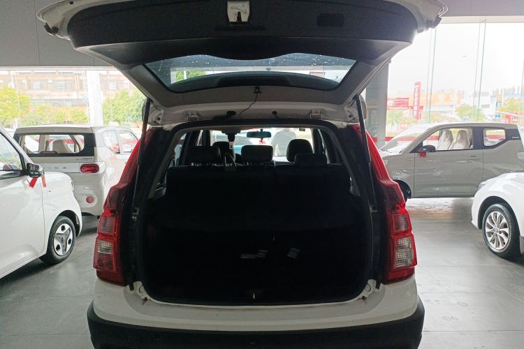 Used FORTHING Joyear X3 2017 1.5L Manual Comfort Model Trunk