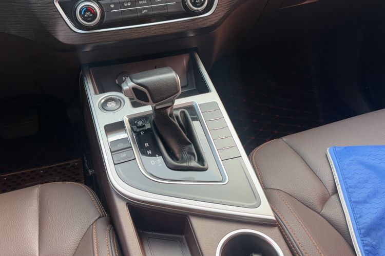Used FORTHING Joyear X5 2017 Jingxiang Series 1.5T CVT Luxury Model Gear Lever