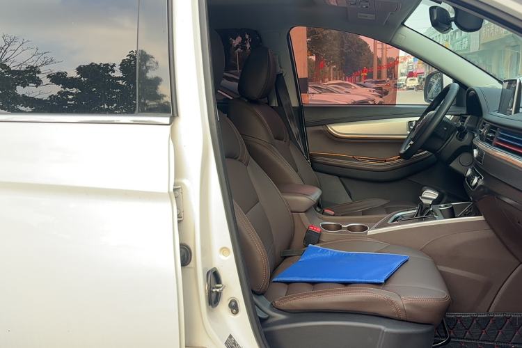 Used FORTHING Joyear X5 2017 Jingxiang Series 1.5T CVT Luxury Model Right Front Seat