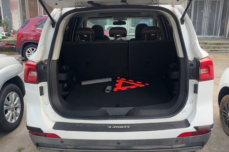 Used FORTHING Joyear X5 2017 Jingxiang Series 1.5T CVT Luxury Model Trunk