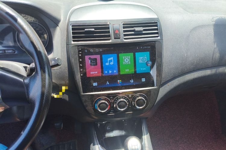 Used FORTHING Joyear X5 2013 1.6L Manual Luxury Model China IV Standard Audio And AC Panel