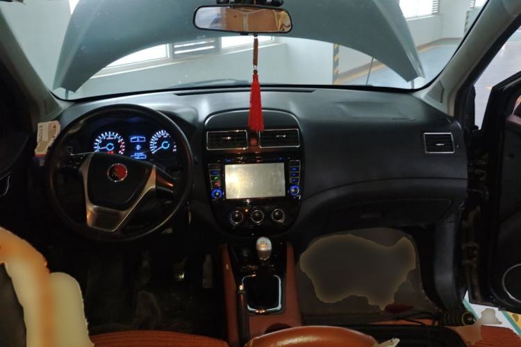 Used FORTHING Joyear X5 2013 1.8T Manual Luxury Model Center Console