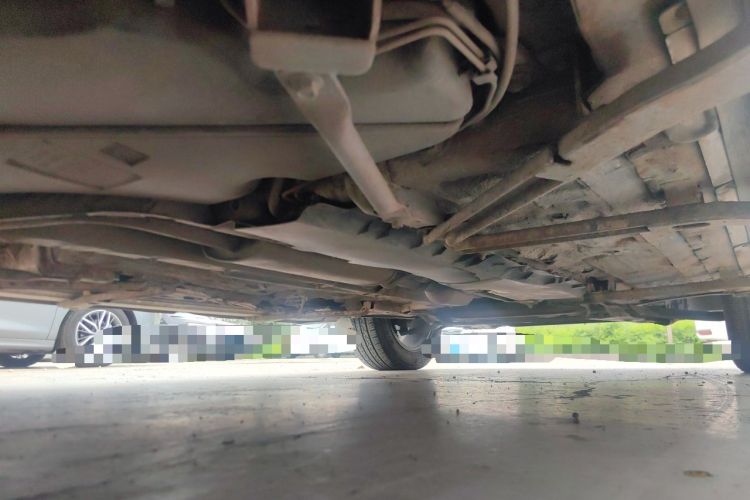 Used FORTHING Joyear X5 2013 1.6L Manual Luxury Model China IV Standard Chassis Rear Right