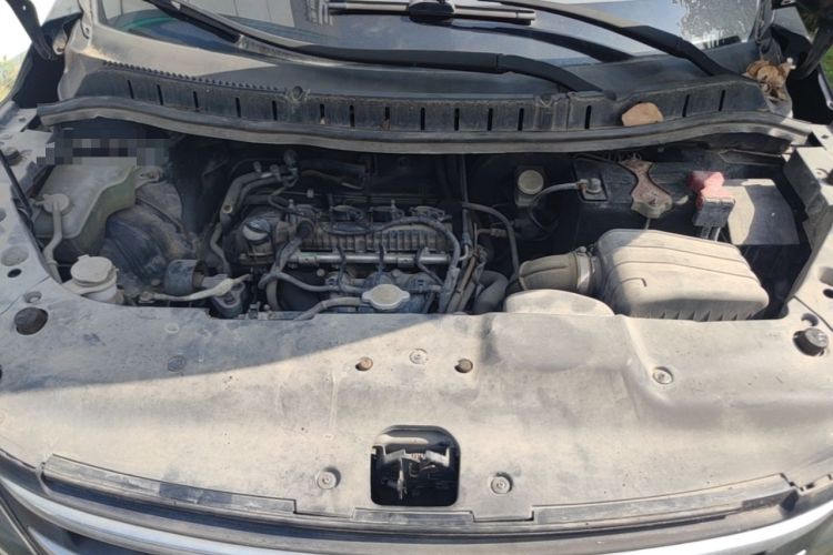 Used FORTHING Joyear X5 2013 1.6L Manual Luxury Model China IV Standard Engine Bay