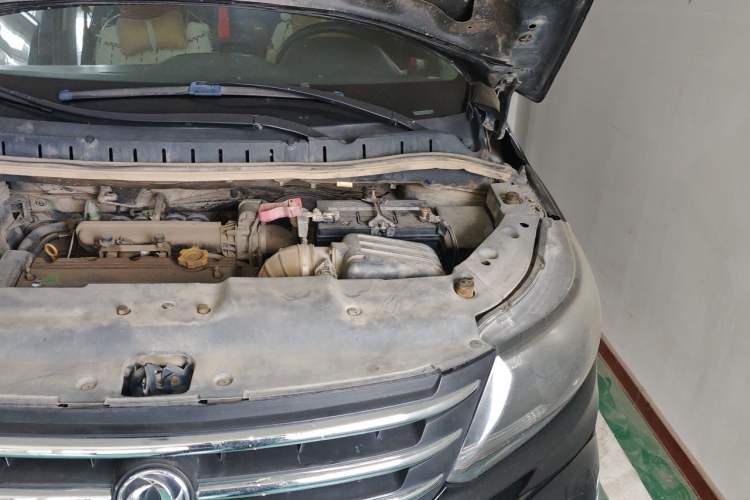 Used FORTHING Joyear X5 2013 1.8T Manual Luxury Model Engine Bay Left