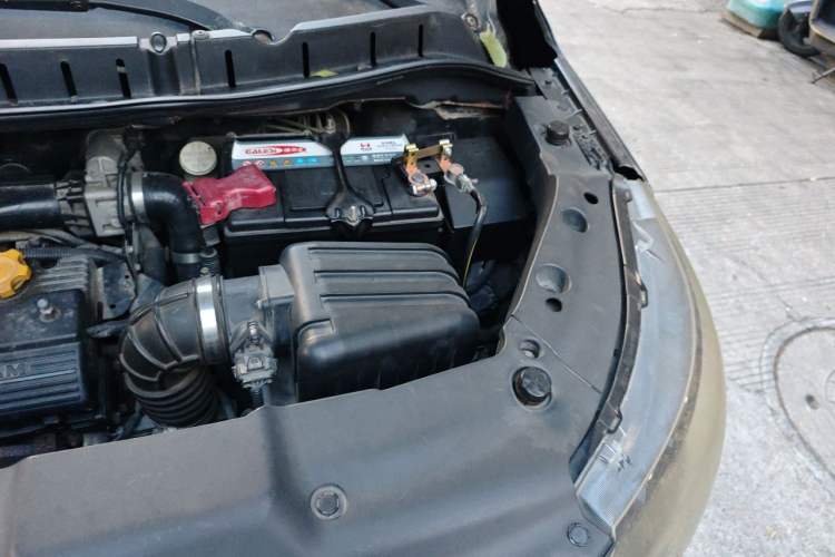 Used FORTHING Joyear X5 2013 1.8T Manual Luxury Model Engine Bay Left
