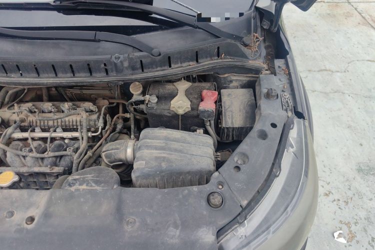 Used FORTHING Joyear X5 2013 1.6L Manual Luxury Model China IV Standard Engine Bay Left