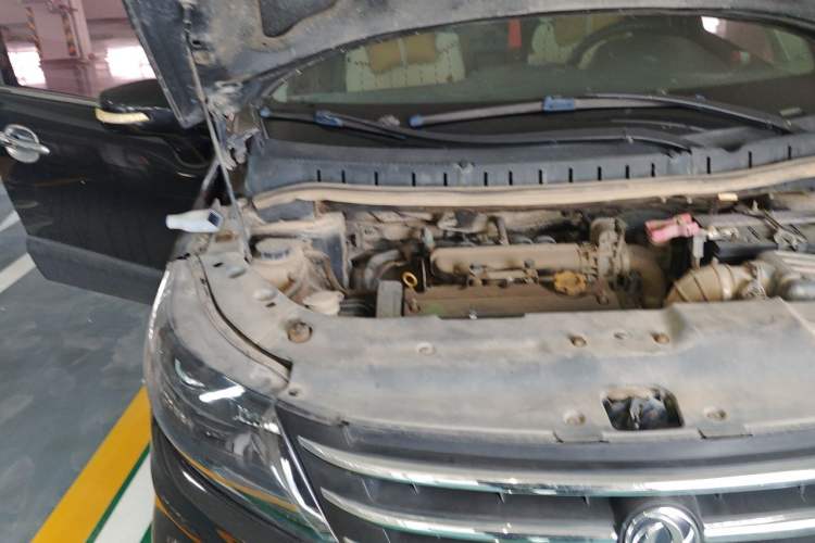 Used FORTHING Joyear X5 2013 1.8T Manual Luxury Model Engine Bay Right
