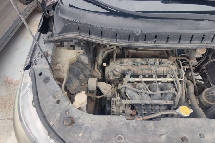 Used FORTHING Joyear X5 2013 1.6L Manual Luxury Model China IV Standard Engine Bay Right