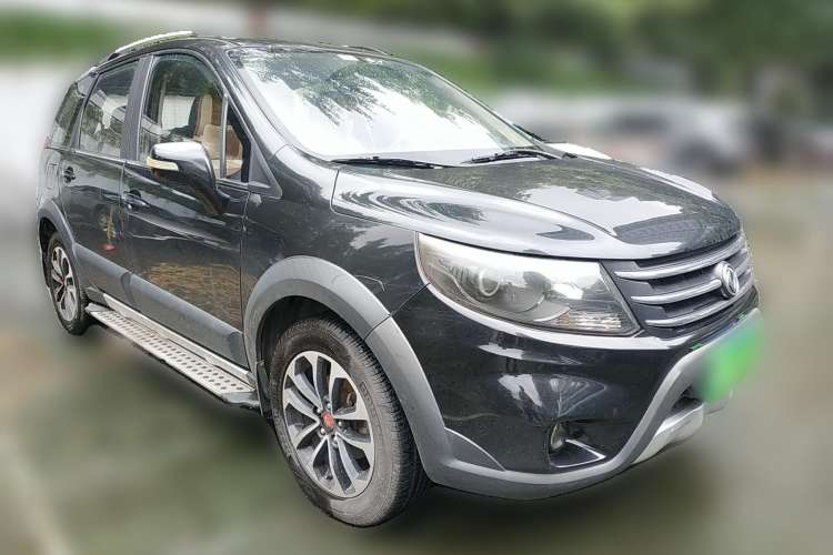 Used FORTHING Joyear X5 2013 1.8T Manual Luxury Model Front Right 45 Deg