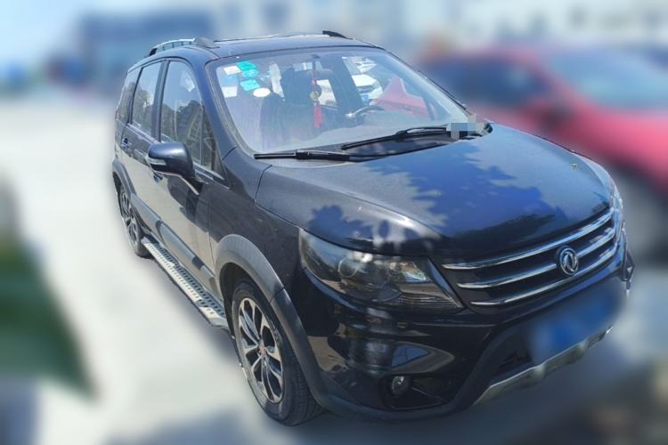 Used FORTHING Joyear X5 2013 1.6L Manual Luxury Model China IV Standard Front Right 45 Deg