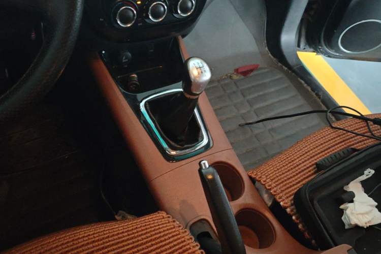 Used FORTHING Joyear X5 2013 1.8T Manual Luxury Model Gear Lever