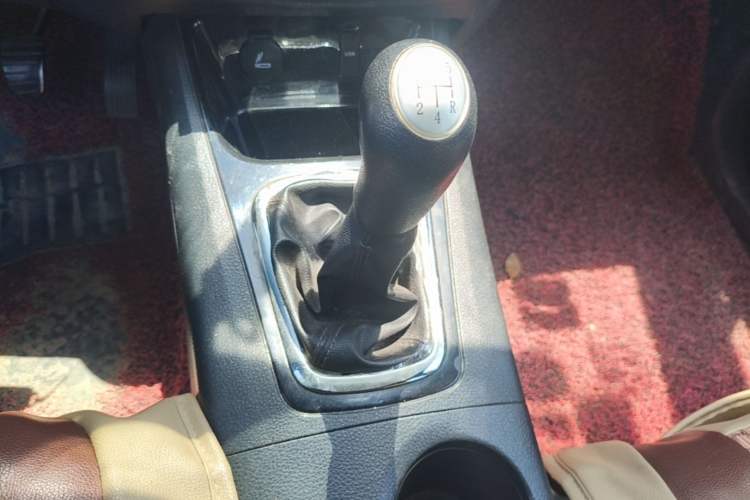 Used FORTHING Joyear X5 2013 1.6L Manual Luxury Model China IV Standard Gear Lever