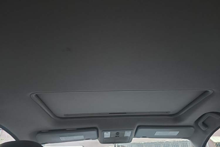 Used FORTHING Joyear X5 2013 1.6L Manual Luxury Model China IV Standard Headliner