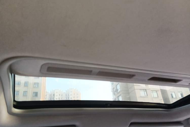 Used FORTHING Joyear X5 2013 1.6L Manual Luxury Model China IV Standard Headliner