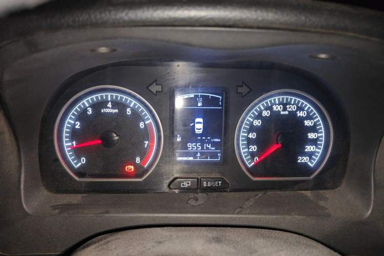 Used FORTHING Joyear X5 2013 1.6L Manual Luxury Model China V Standard Instrument Cluster