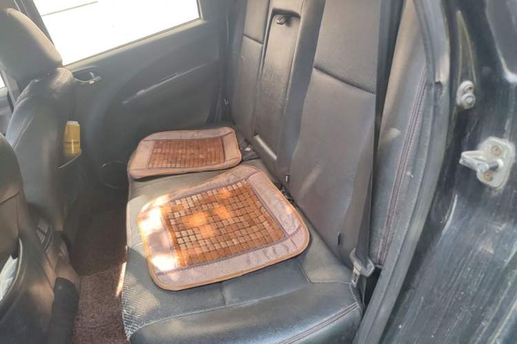Used FORTHING Joyear X5 2013 1.6L Manual Luxury Model China IV Standard Left Rear Seat