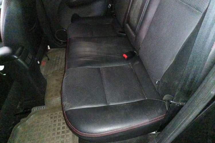 Used FORTHING Joyear X5 2013 1.6L Manual Luxury Model China V Standard Left Rear Seat