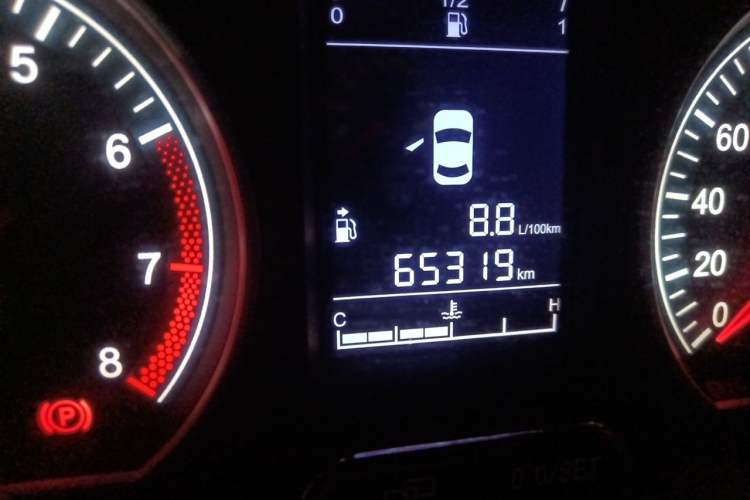 Used FORTHING Joyear X5 2013 1.6L Manual Luxury Model China V Standard Odometer Close Up