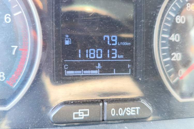 Used FORTHING Joyear X5 2013 1.6L Manual Luxury Model China IV Standard Odometer Close Up