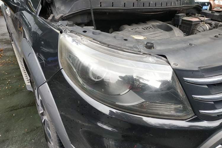Used FORTHING Joyear X5 2013 1.8T Manual Luxury Model Right Front Headlight