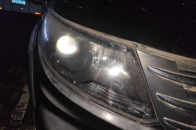 Used FORTHING Joyear X5 2013 1.6L Manual Luxury Model China V Standard Right Front Headlight