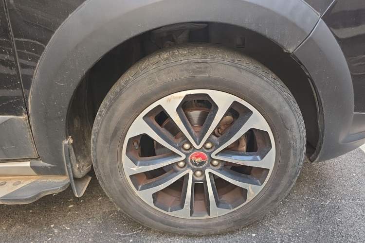 Used FORTHING Joyear X5 2013 1.6L Manual Luxury Model China IV Standard Right Front Wheel Hub