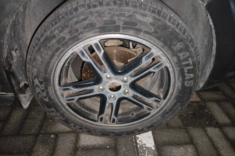 Used FORTHING Joyear X5 2013 1.6L Manual Luxury Model China V Standard Right Front Wheel Hub