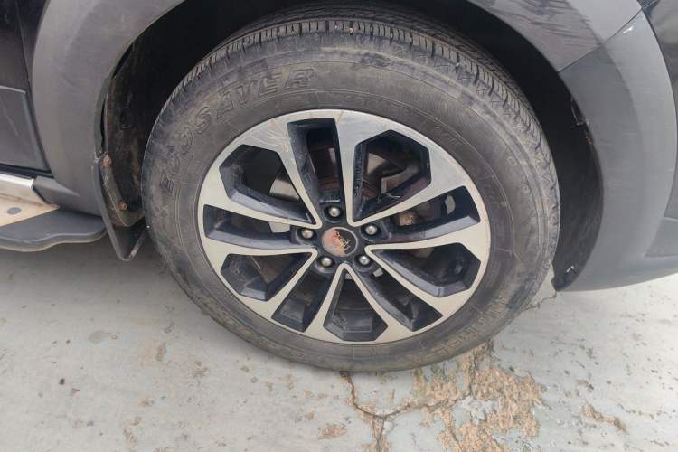 Used FORTHING Joyear X5 2013 1.6L Manual Luxury Model China IV Standard Right Front Wheel Hub