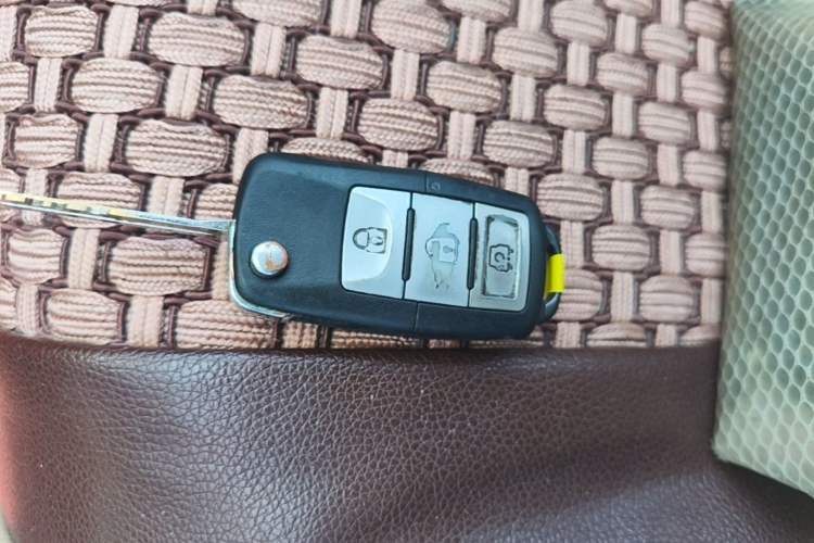 Used FORTHING Joyear X5 2013 1.6L Manual Luxury Model China IV Standard Vehicle Key