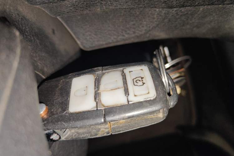 Used FORTHING Joyear X5 2013 1.6L Manual Luxury Model China V Standard Vehicle Key