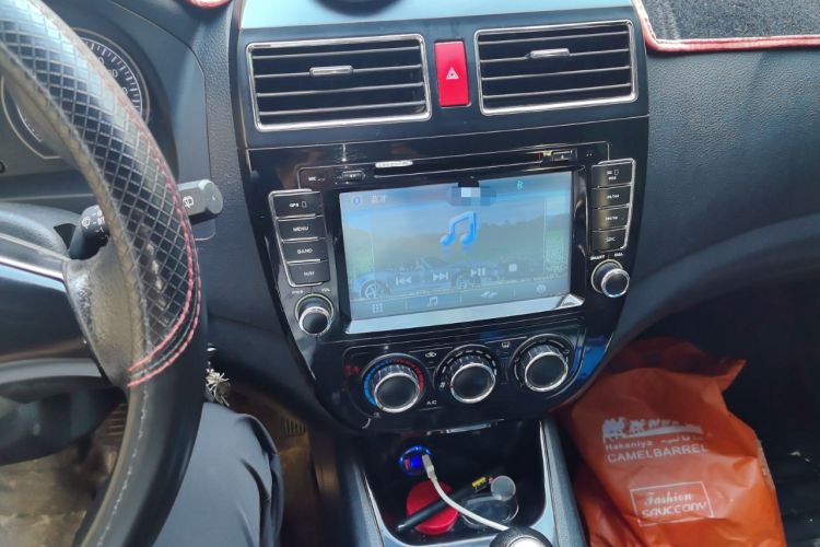 Used FORTHING Joyear X5 2013 1.6L Manual Luxury Model China IV Standard Audio And AC Panel