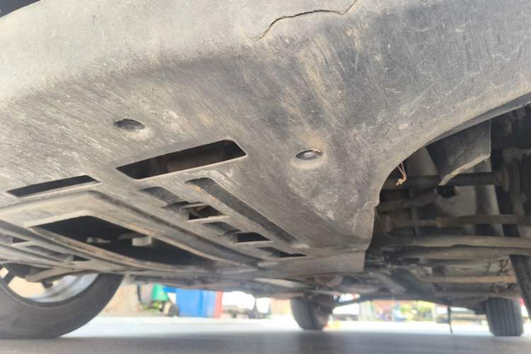 Used FORTHING Joyear X5 2013 1.6L Manual Luxury Model China IV Standard Chassis Front Left
