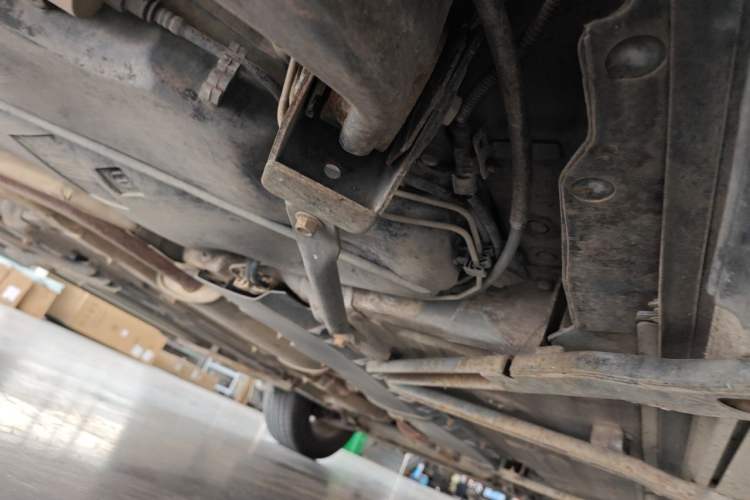 Used FORTHING Joyear X5 2013 1.8T Manual Luxury Model Chassis Rear Right