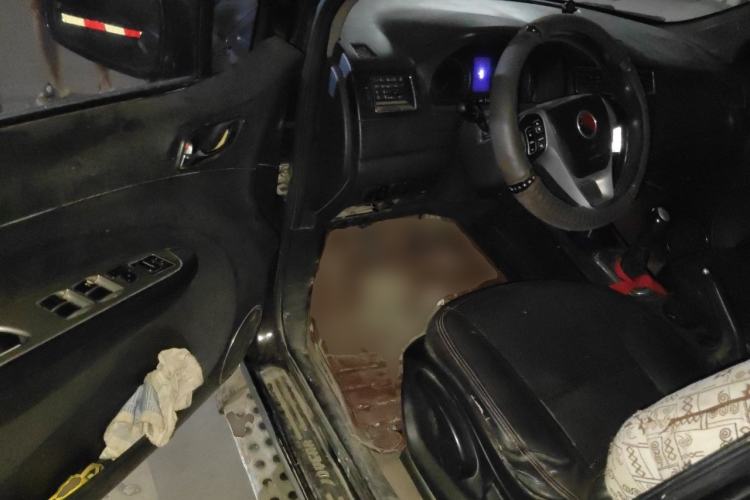 Used FORTHING Joyear X5 2013 1.6L Manual Luxury Model China IV Standard Driver Seat