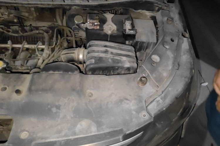 Used FORTHING Joyear X5 2013 1.6L Manual Luxury Model China IV Standard Engine Bay Left