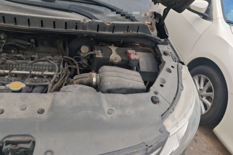 Used FORTHING Joyear X5 2013 1.6L Manual Luxury Model Engine Bay Left
