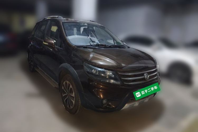 Used FORTHING Joyear X5 2013 1.6L Manual Luxury Model China IV Standard Front Right 45 Deg