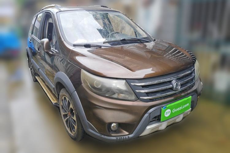 Used FORTHING Joyear X5 2013 1.6L Manual Luxury Model China IV Standard Front Right 45 Deg