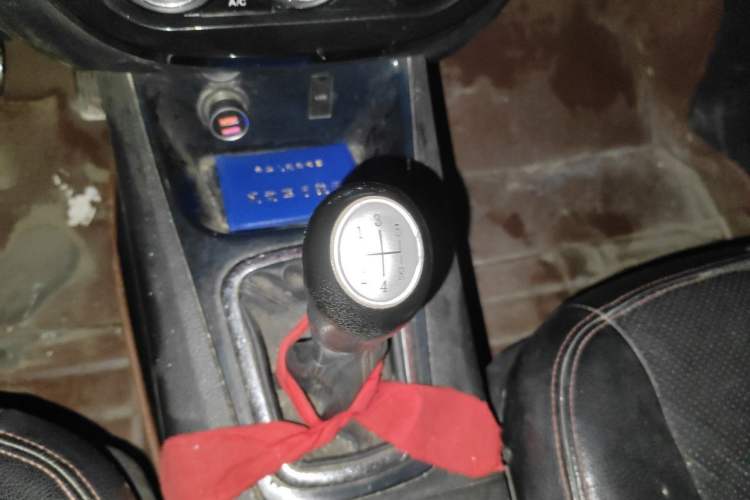 Used FORTHING Joyear X5 2013 1.6L Manual Luxury Model China IV Standard Gear Lever