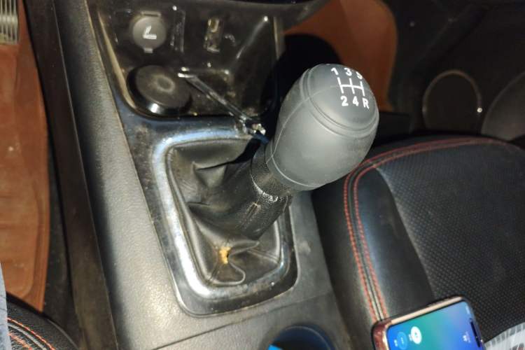 Used FORTHING Joyear X5 2013 1.6L Manual Luxury Model China IV Standard Gear Lever