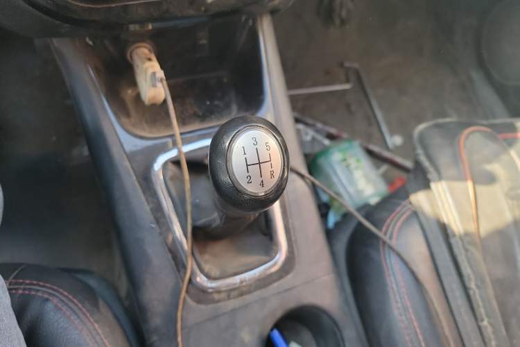 Used FORTHING Joyear X5 2013 1.6L Manual Luxury Model China V Standard Gear Lever