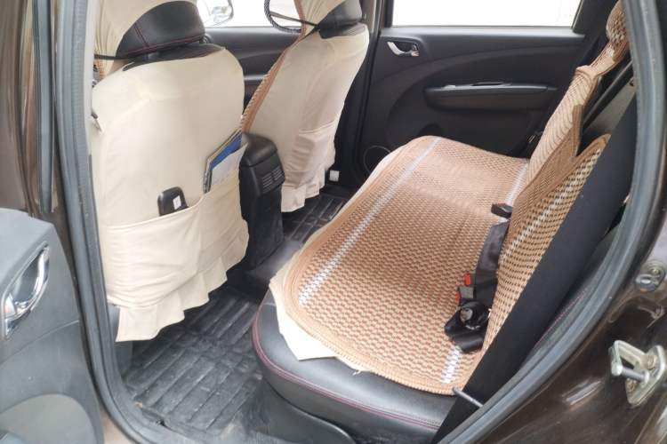 Used FORTHING Joyear X5 2013 1.6L Manual Luxury Model China IV Standard Left Rear Seat