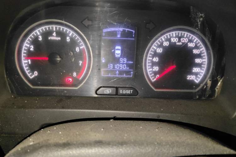 Used FORTHING Joyear X5 2013 1.6L Manual Luxury Model China IV Standard Odometer Close Up