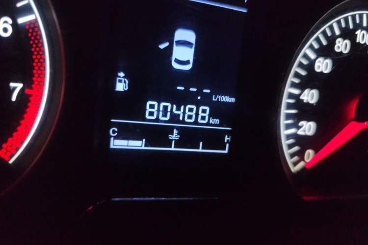 Used FORTHING Joyear X5 2013 1.6L Manual Luxury Model China IV Standard Odometer Close Up
